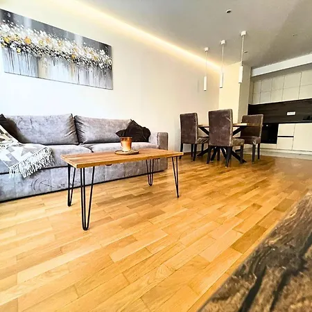 شقة Cozy 1bdr Near Mall And Metro *