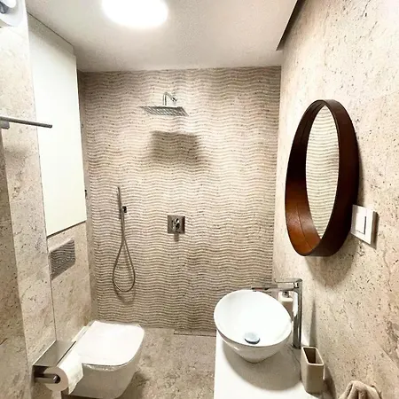 Cozy 1bdr Near Mall And Metro شقة صوفيا