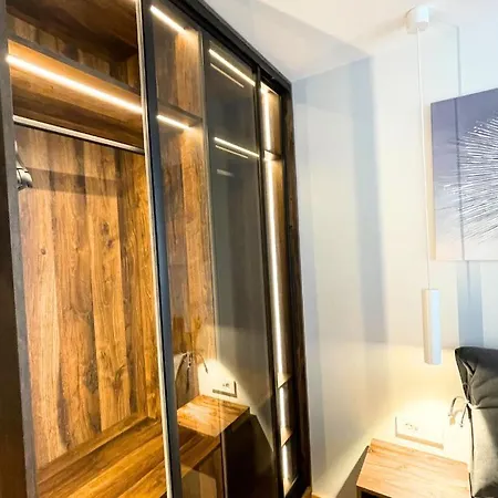 شقة Cozy 1bdr Near Mall And Metro صوفيا