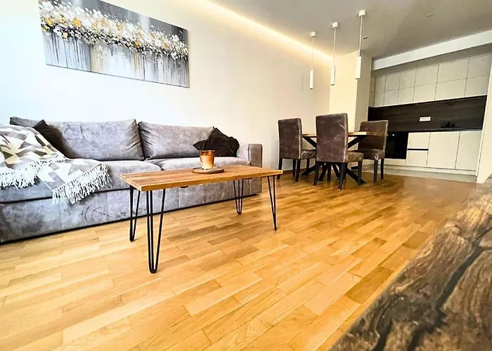 Lejlighed Cozy 1bdr Near Mall And Metro *