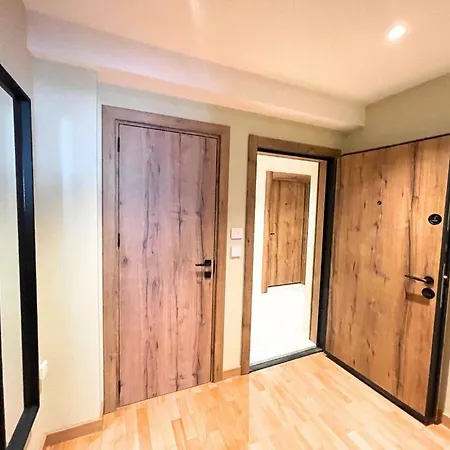 Cozy 1bdr Near Mall And Metro Sofia